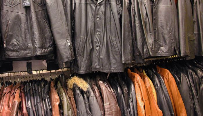 Nhập hàng áo khoác da nữ Trung Quốc tại các chợ đầu mối trong nước