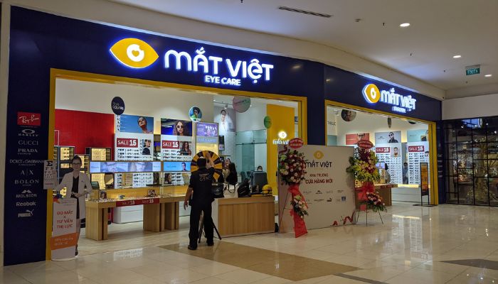 Đôi nét về cửa hàng kính Mắt Việt