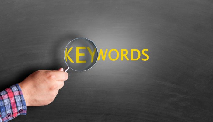 Phân tích và chọn lọc keyword