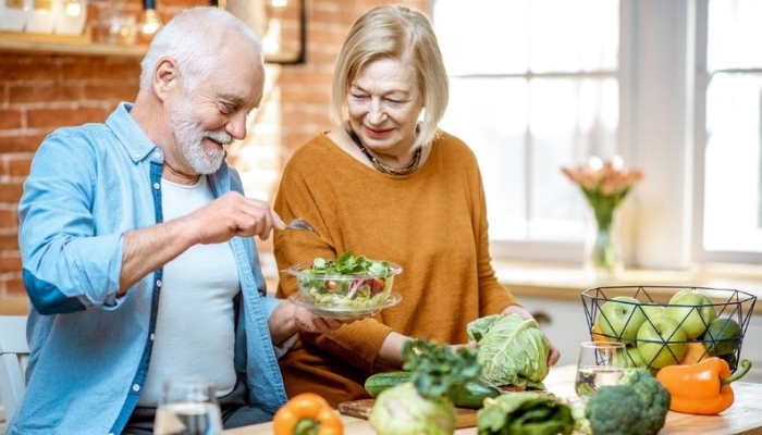 Một số nguyên tắc mà người già nhớ lưu ý trong ăn uống