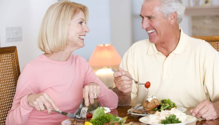 Lời khuyên dinh dưỡng của chuyên gia dành cho người già