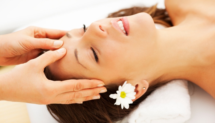 massage đầu thư giãn đơn giản tại nhà